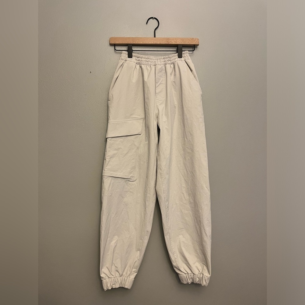 Lululemon lab High-Rise Cuffed Trouser 26" - Size 2